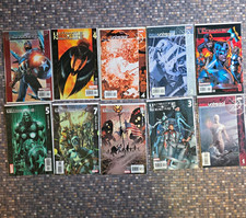 33 Marvel Comics Ultimate Universe Comic Lot (Ultimates Ultimate X-Men) picture