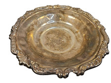 Vintage Sheridan Tauton Silverplate Scrolled Rim Serving Bowl 2