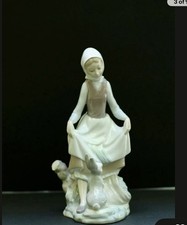 Lladro 4826 Girl with Rabbit Porcelain Figurine Spain 9.25