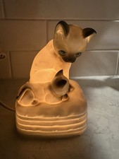 Vtg Siamese Cat Mom & Kitten on Pillow Night Light Lamp Made in Taiwan Works picture
