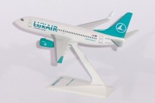 Luxair Boeing 737-700 LX-LGO 1/200 scale desk model NEW picture