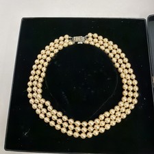 Franklin Mint Jackie Kennedy “Jackie’s Pearls” Triple Strand Faux Pearl. REPRO. picture