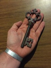 Victorian Master Door Cast Iron Skeleton Key HUGE Cathedral Patina Collector 6