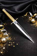 Handcrafted Double Edged Carbon Steel Fixed Blade Dagger Gift & Collector Knife picture