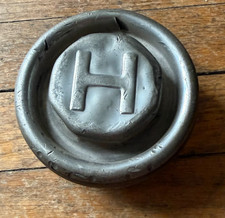 1918-1922 Hupmobile Some but Not All Threaded Hub Cap 3
