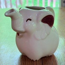 VINTAGE Shawnee Pottery Elephant Creamer. Ohio USA, c. 37-60. Popular in the 40s picture