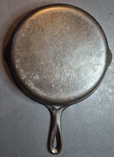 Griswold #8 Cast Iron Skillet Small Block Logo 10