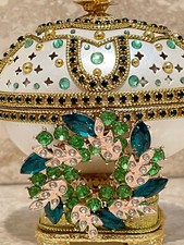 Crown Mspce Vintage style Fabergé eggs Faberge egg + Faberge egg jewelry Emerald picture