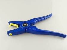 Ear Tag & Tag Plier for Sheep or small animals Applicator Puncher Veterinary picture