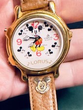 Vintage Lorus Mickey Mouse Watch  V422-0010 20 Jeweler Replaced Battery & Tested picture