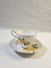 VINTAGE CONSORT FINE BONE CHINA ENGLAND YELLOW FLOWER DESIGN TEA CUP & SAUCER picture