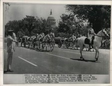 1958 Press Photo Caissons Move Down Constitution Avenue to Arlington Cemetery picture