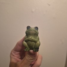 Mini Figure Minature Figurine Green Frog Plastic Ceramic Vintage Sitting Frog  picture