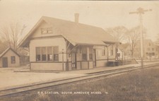 RPPC POSTCARD  SOUTH HANOVER MA  N.Y.N.H. & H.  RAILROAD STATION picture