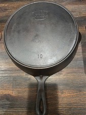 Favorite Piqua Ware #10 Smiley Logo Cast Iron Skillet picture