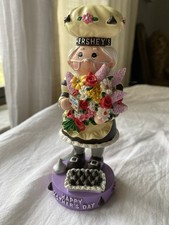 2002 Hershey's Collectibles Kurt S. Adler Mother's Day Figurine picture