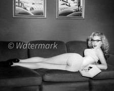 BETTY BROSMER 1950s MODEL PIN-UP 💜 8X10 PUBLICITY PHOTO - Vintage Publicity picture