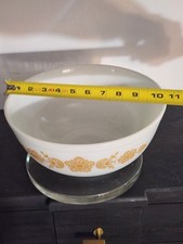 Vintage Pyrex 404 Butterfly Gold 4 Qt Mixing Bowl White Milk Glass EXCELLENT picture