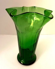 Handblown Emerald Green Glass Flower Vase Flared  Top Vertical Ribbed Sides picture