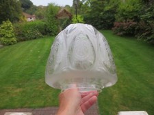 SUPERB ANTIQUE  MOULDED & ETCHED GLASS PATTERN BEEHIVE  DUPLEX OIL LAMP SHADE picture
