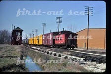 F Original Slide - Erie Lackawanna EL C885 Caboose Action HN Tower Kenton OH 76 picture
