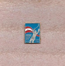 1987 IIHF World Ice Hockey Championships Group A Austria Official Pin Old picture