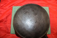 Favorite Piqua Ware #9 Cast Iron Skillet Smiley Logo picture