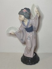 Vtg Lladro Madame Butterfly Japanese Woman with Fans Porcelain Figure 12