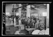Photo:Nablus Palestine 1940 Arab Match Factory Main Working Room Interior picture
