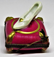 LIMOGES FRANCE BOX- CINDERELLA SLIPPER ON PILLOW - 3D PUMPKIN COACH INSIDE -WAND picture