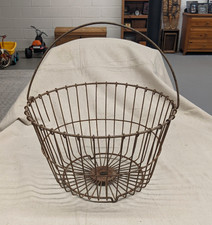 Vintage Antique Finish Round Brown Metal Wire Mesh Basket w/ Handle Country picture