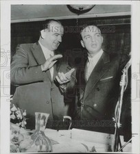 1954 Press Photo Senator Joseph McCarthy & Roy M. Cohn at a dinner in New York picture