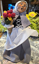 Byers Choice Ltd. The Carolers Woman Caroler Bonnet Basket 1996 Thanksgiving picture