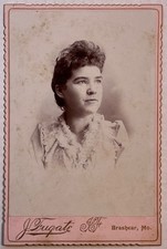 Antique c1890 J Fugate Victorian Woman Cabinet Card Photo Brashear Missouri Pink picture