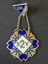 1991 USSR Soviet Latvia Riga 2 High School Graduation Rhomb Badge #2027 picture