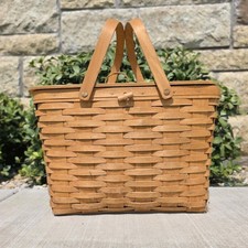 Longaberger 1995 Large Picnic Basket With Lid & Handles picture