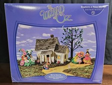 Dept 56 The Wizard of Oz We're Not In Kansas Anymore Set of 4 Figurine picture