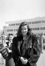 Vintage Gene Tierney Photograph Year 1940 Circa Hollywood Fur Elegance picture